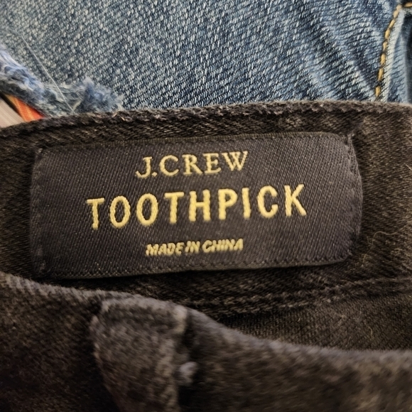 J Crew Toothpick Ankle Cropped Jeans Women's 27 Black Skinny Everyday Basic EUC - Picture 4 of 5
